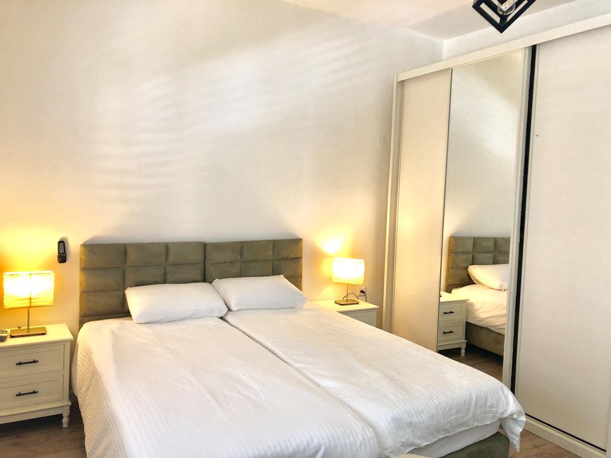 Studio Apartment In Bat-Yam Бат-Ям Экстерьер фото