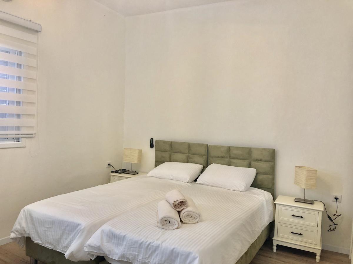 Studio Apartment In Bat-Yam Бат-Ям Экстерьер фото